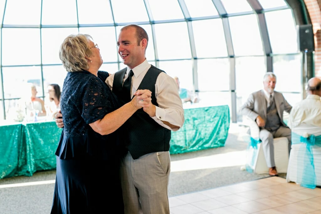 Groom dancing with his mom